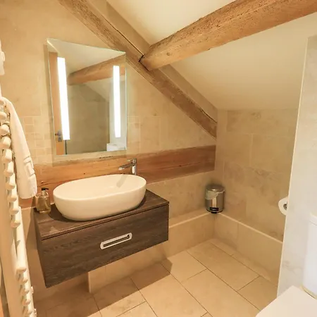 Yew Holiday home