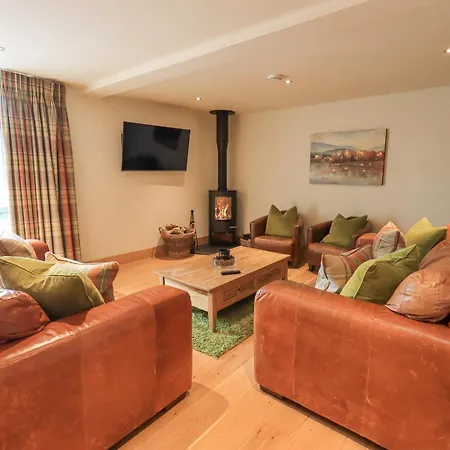 Yew Holiday home