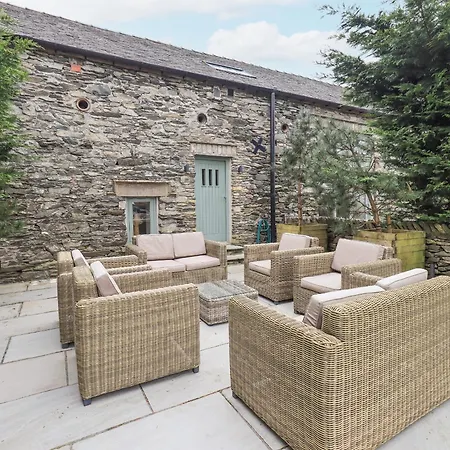 Holiday home Yew