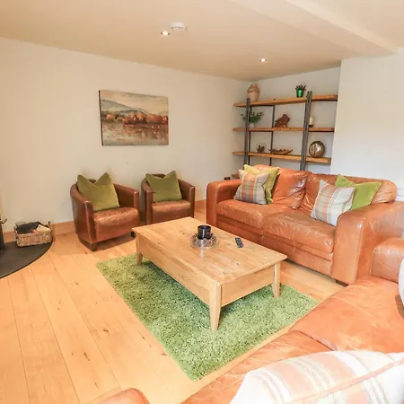 Yew Holiday home