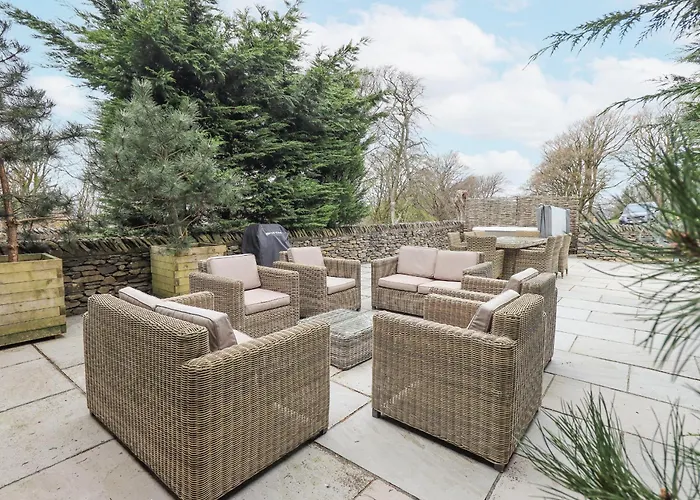 Semesterbostad Yew *